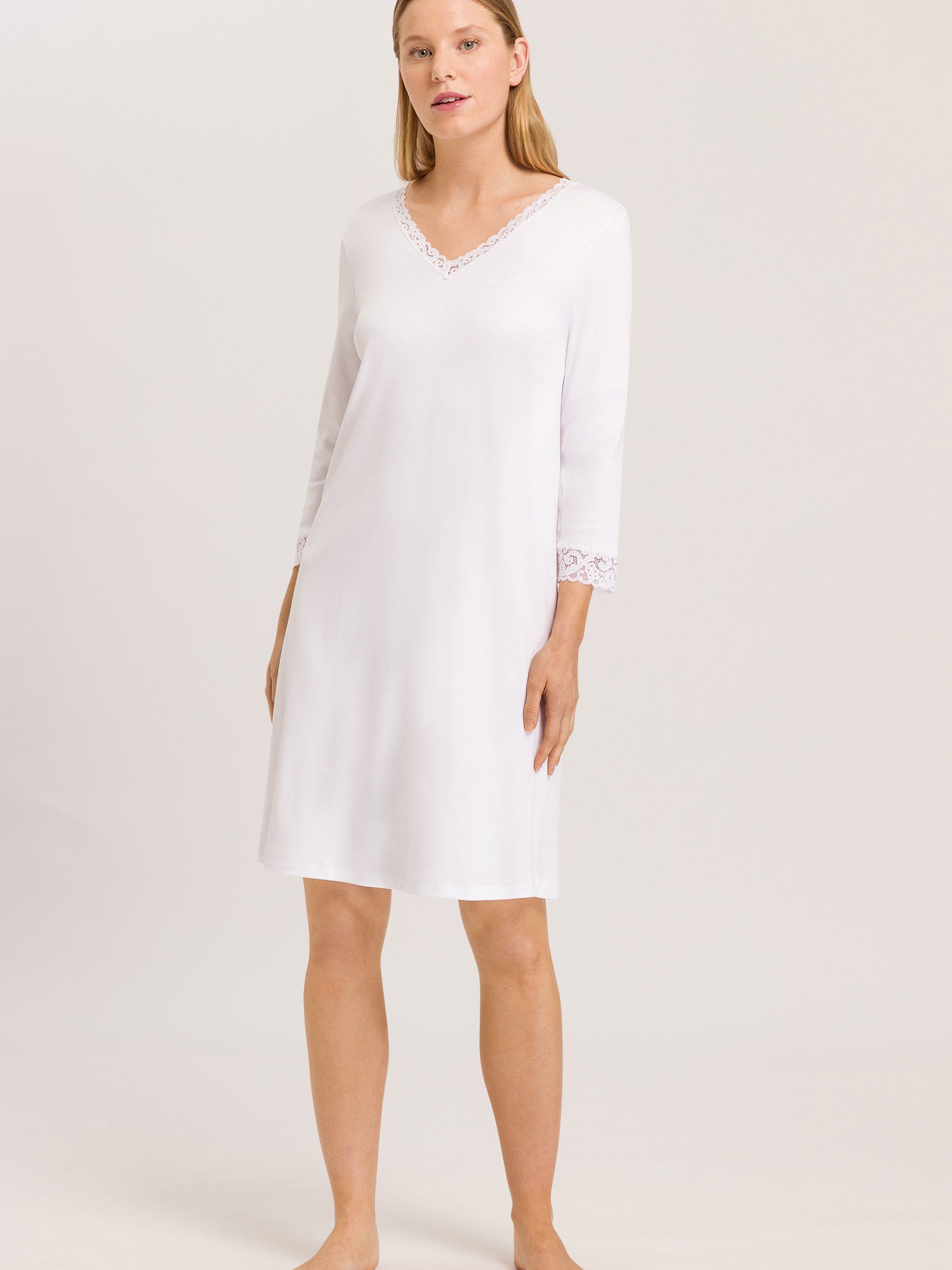 white / L