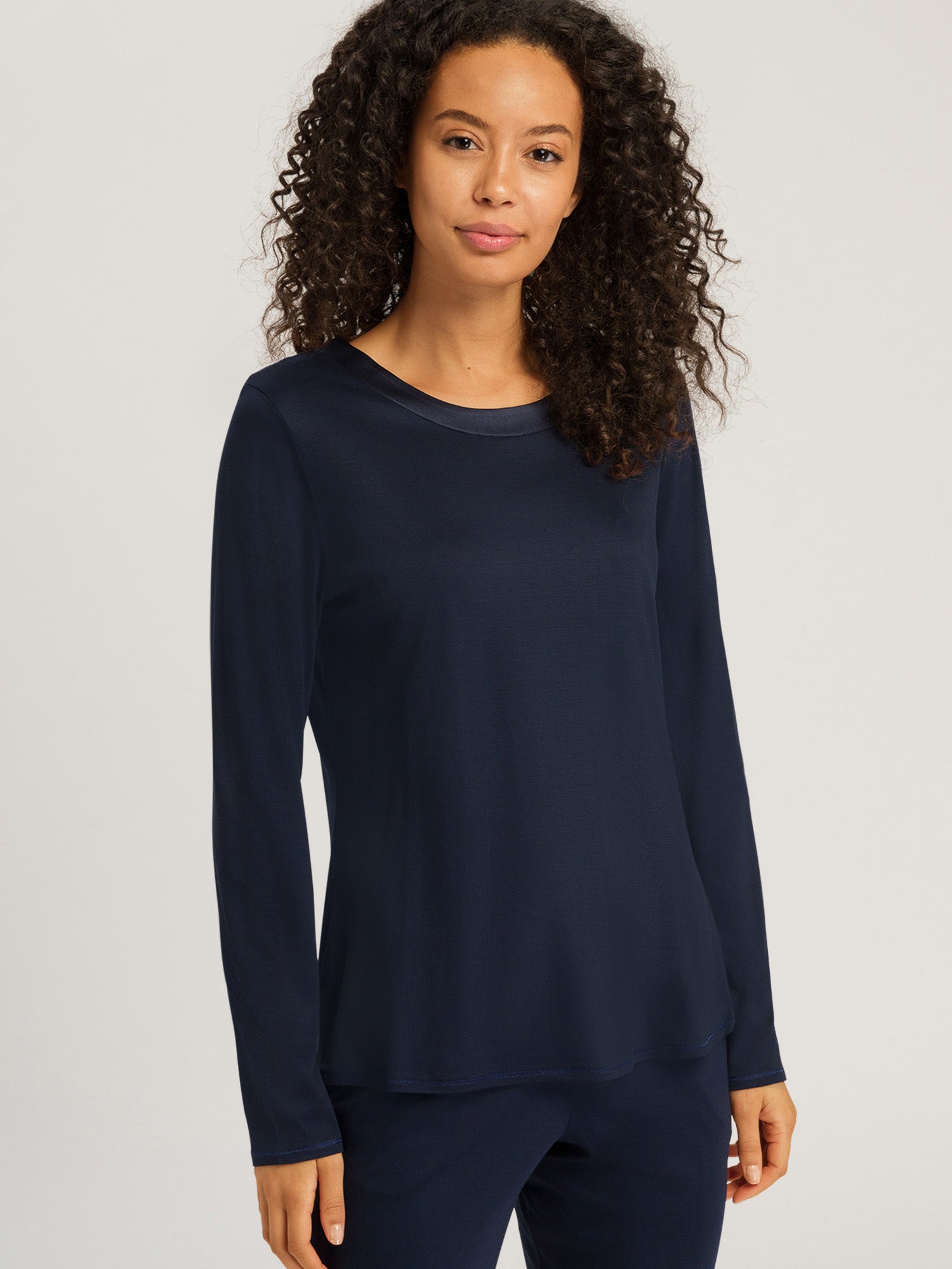 deep navy / L