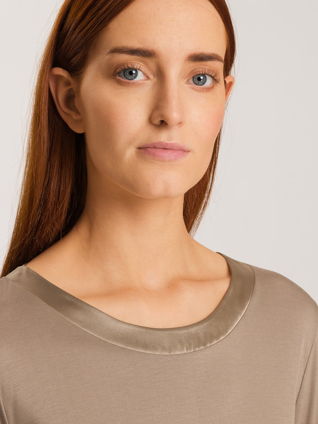 taupe / L