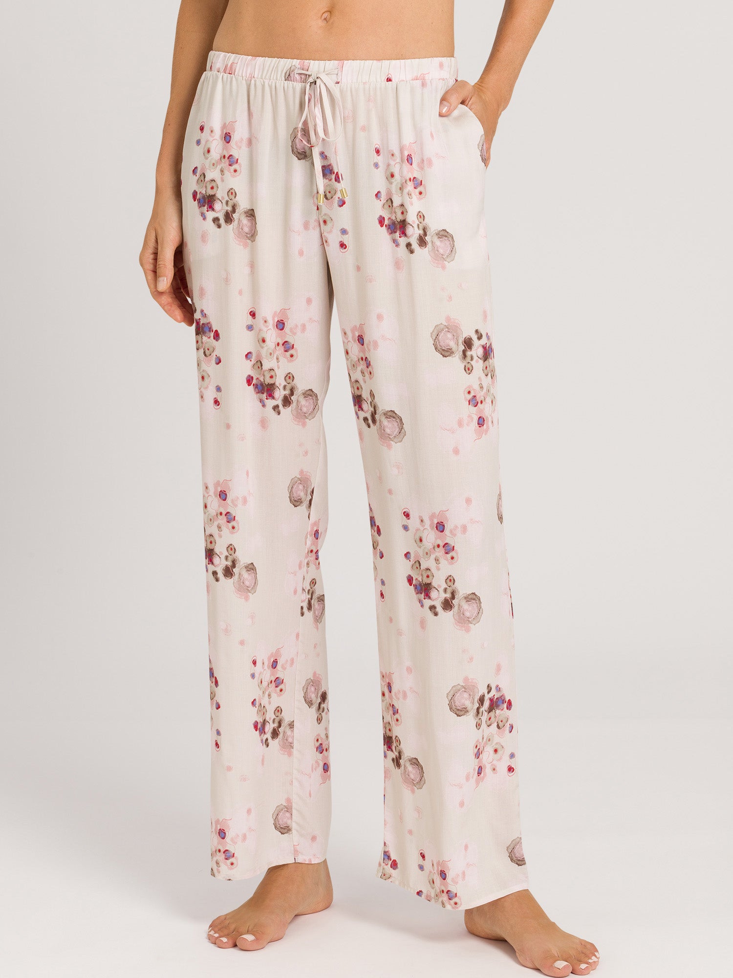 watery blossoms / L