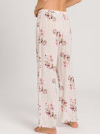 watery blossoms / L