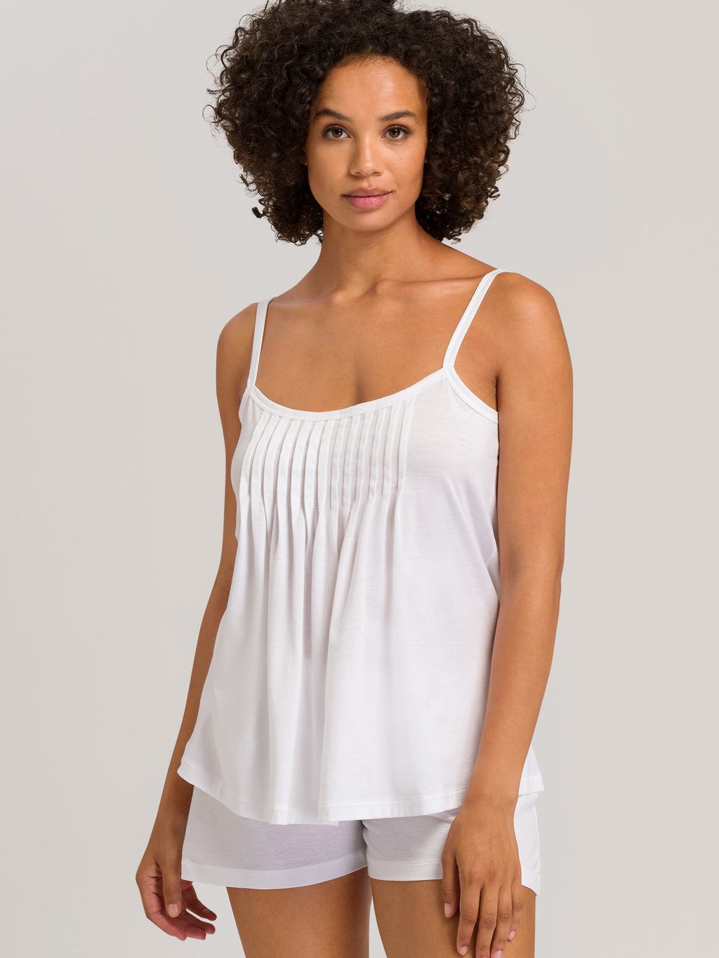 white / L