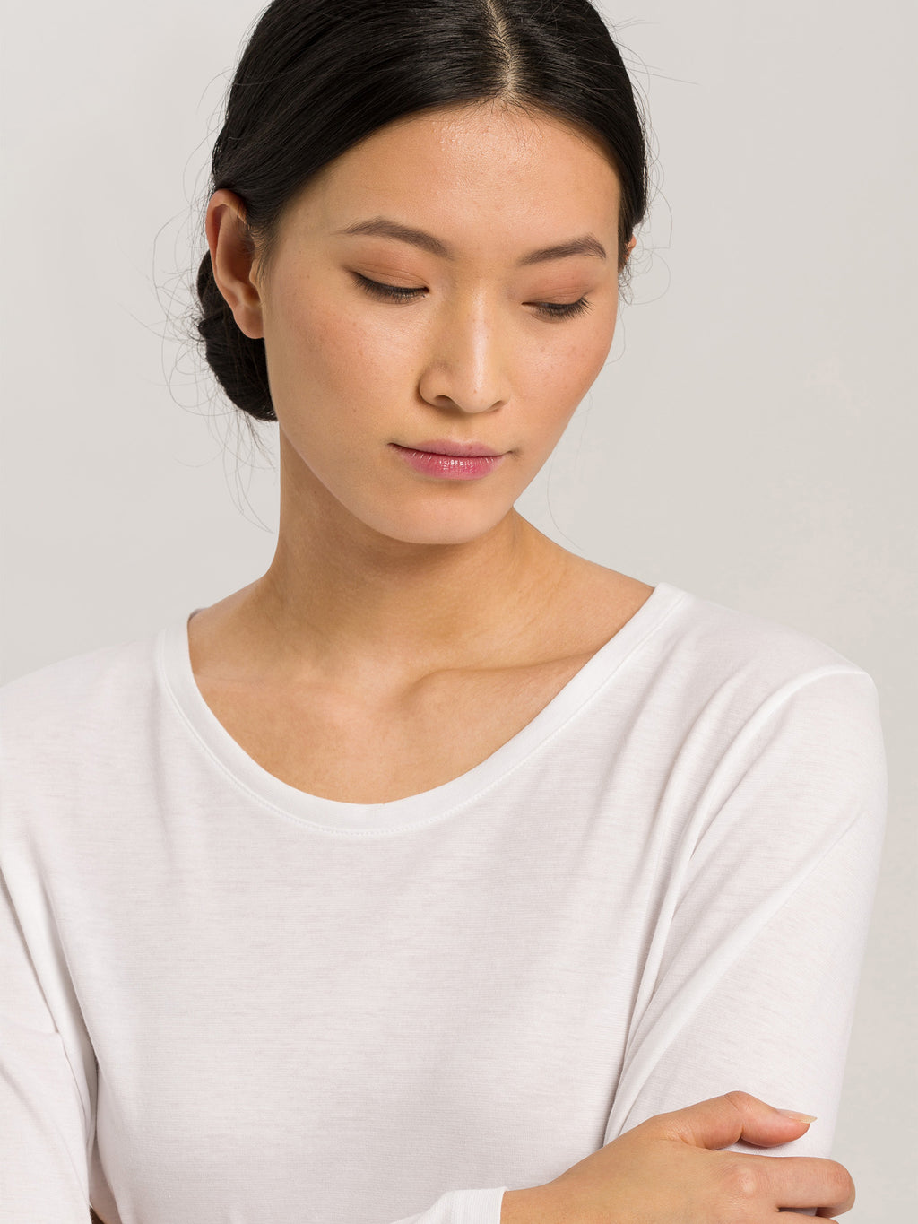 white / L