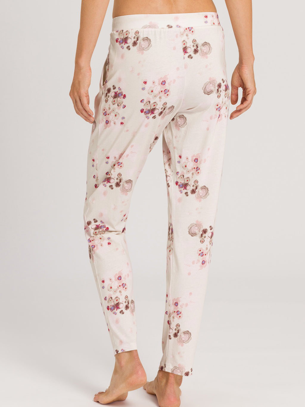watery blossoms / L