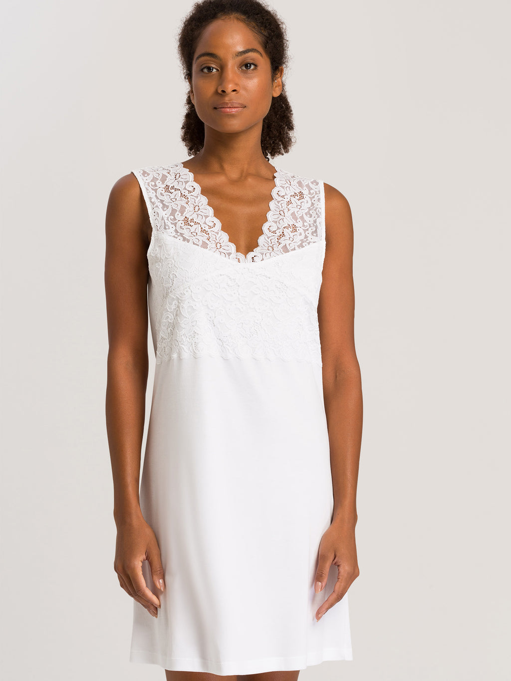 white / L