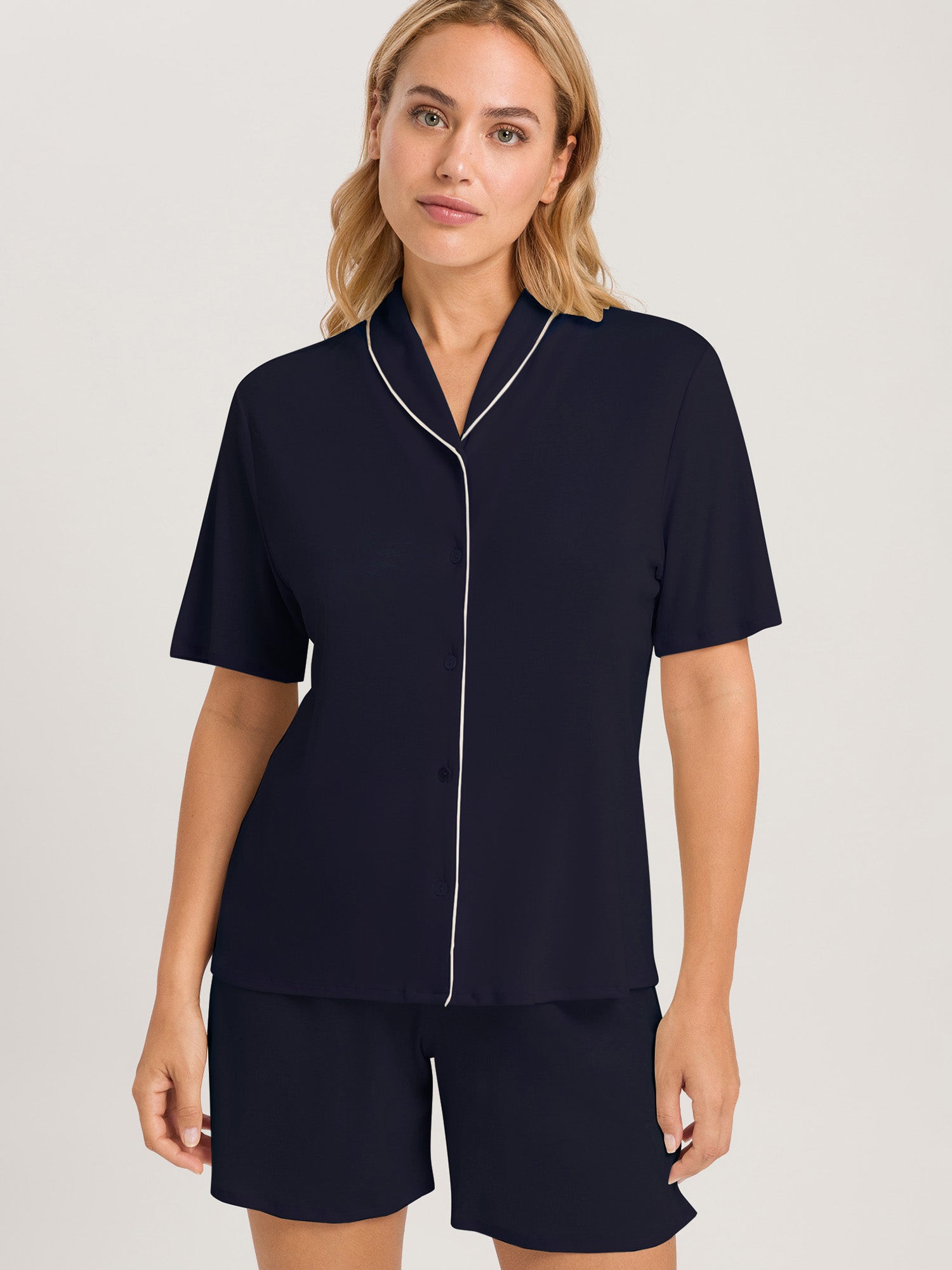 deep navy / L