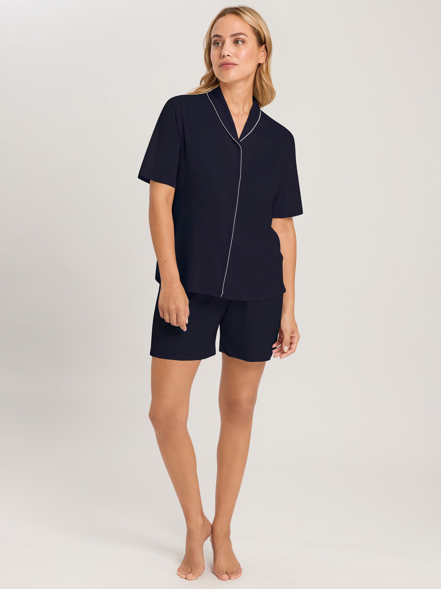 deep navy / L