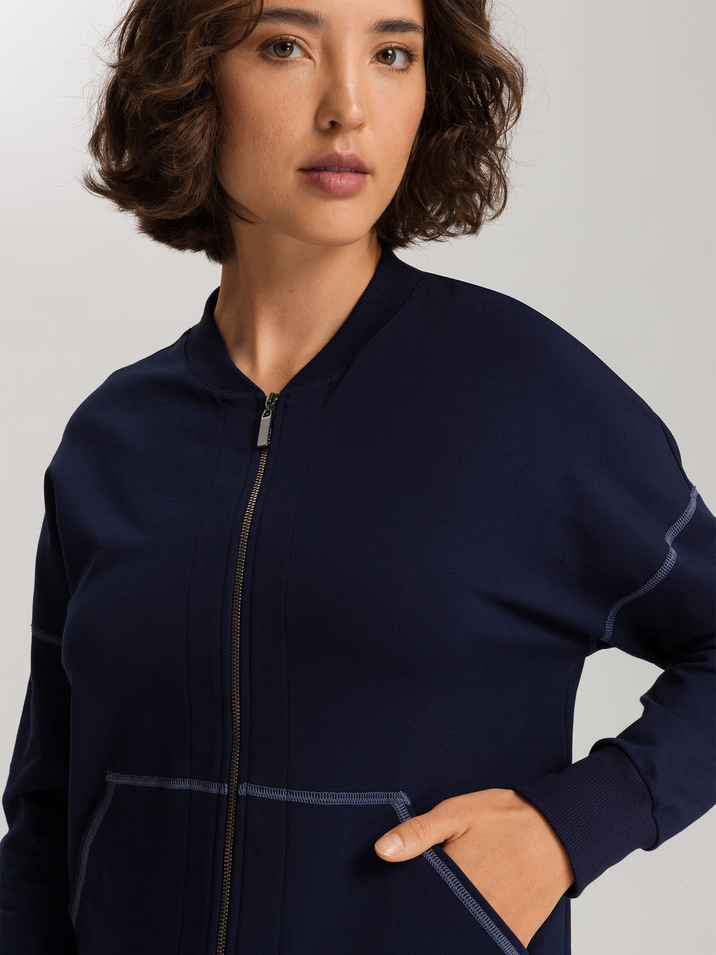deep navy / L
