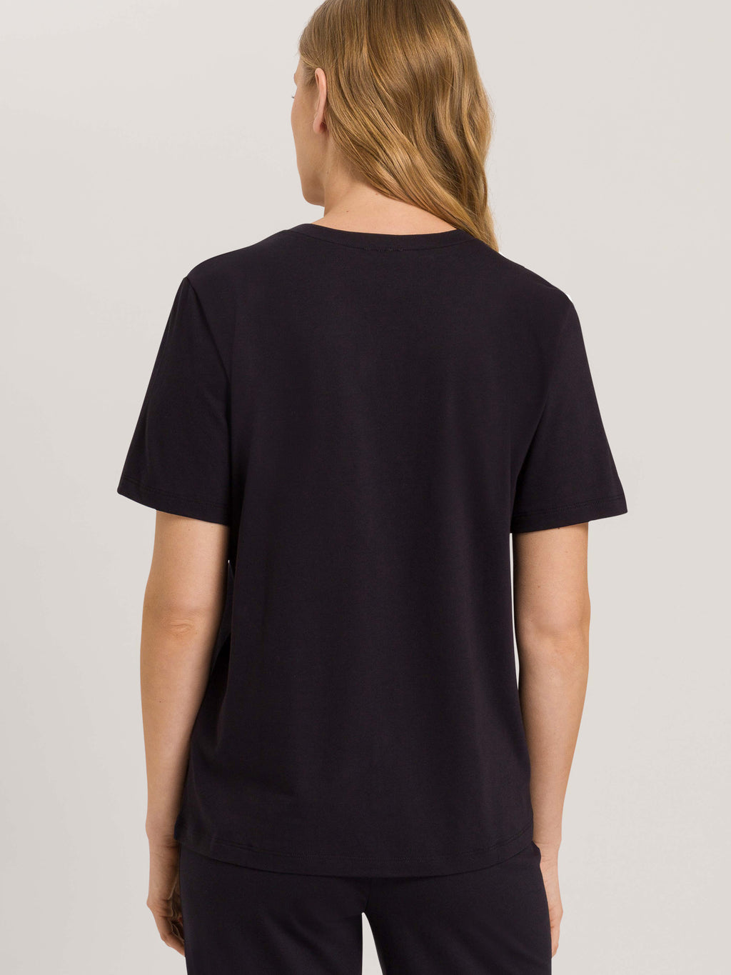 black / L