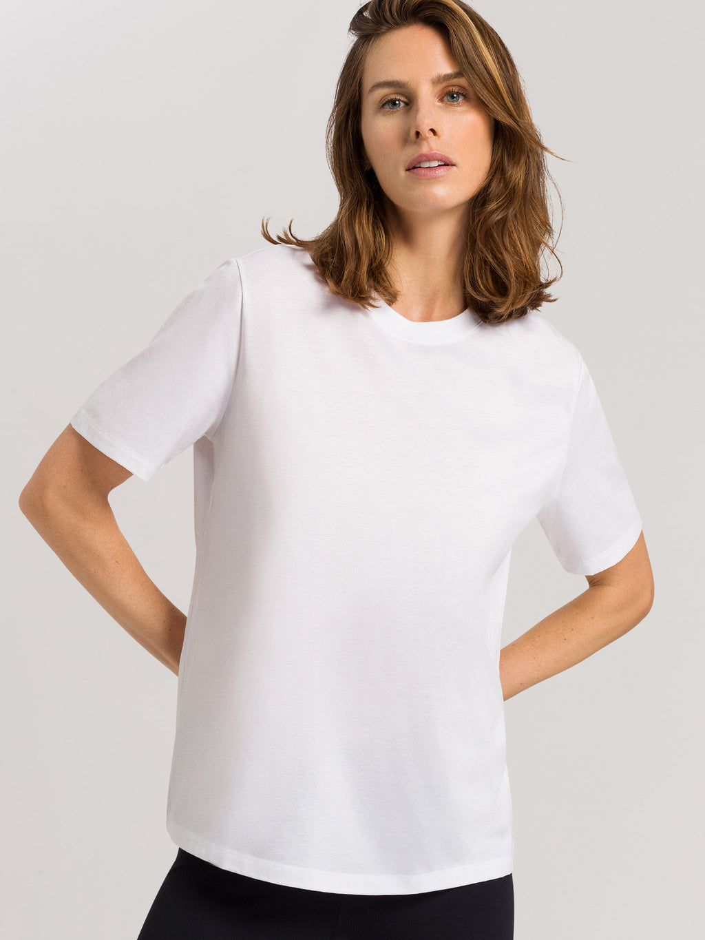 white / L