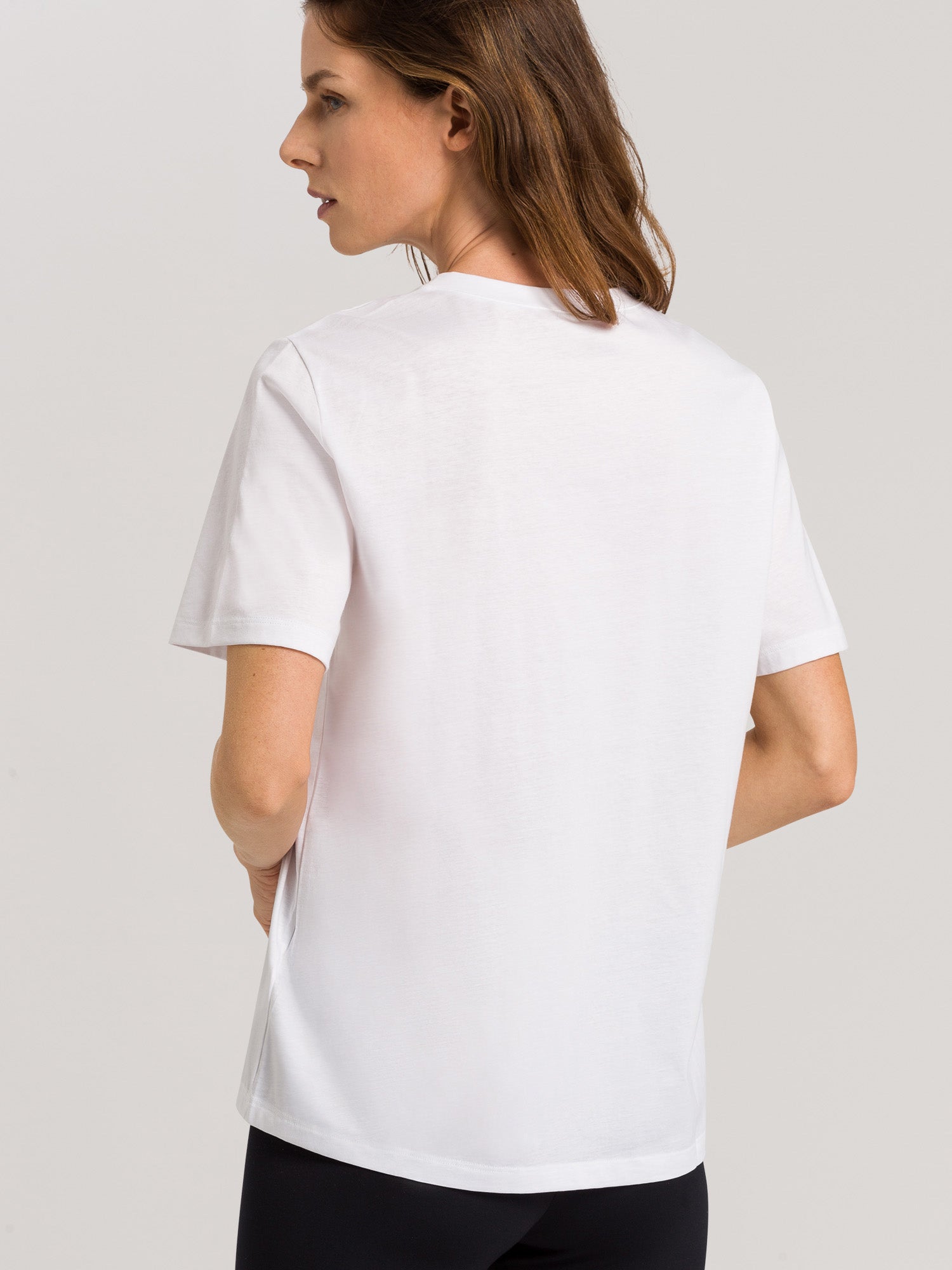 white / L