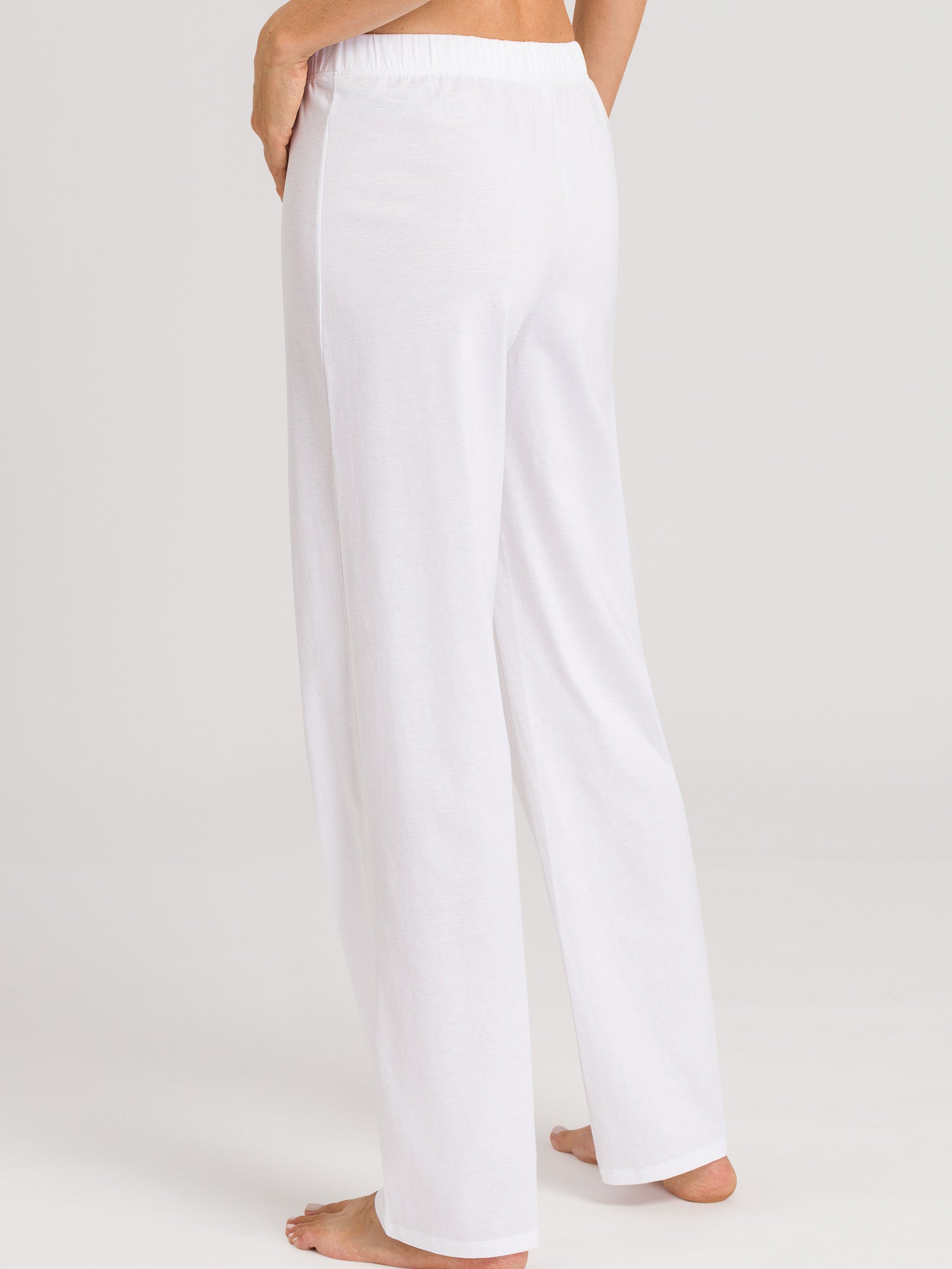 white / L