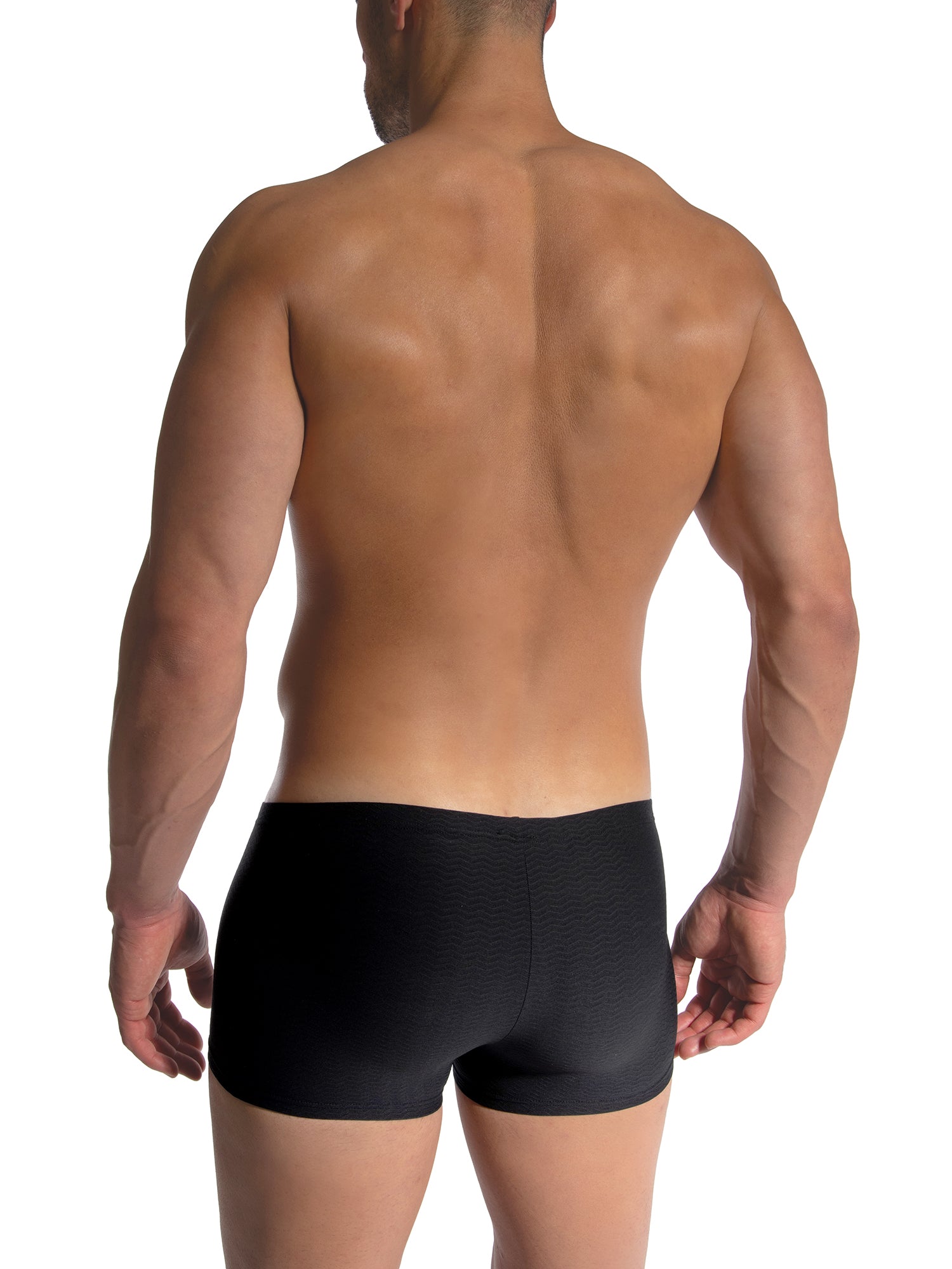 black / L