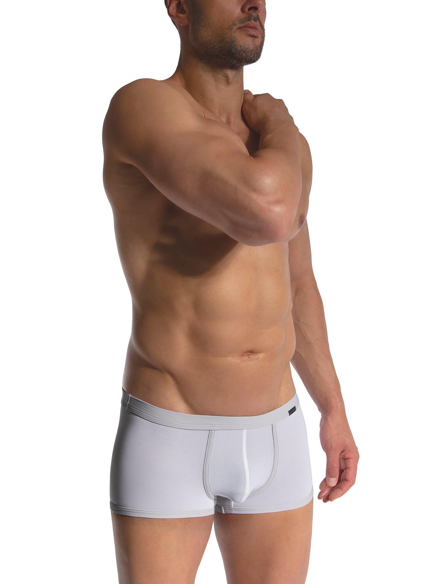 white / L
