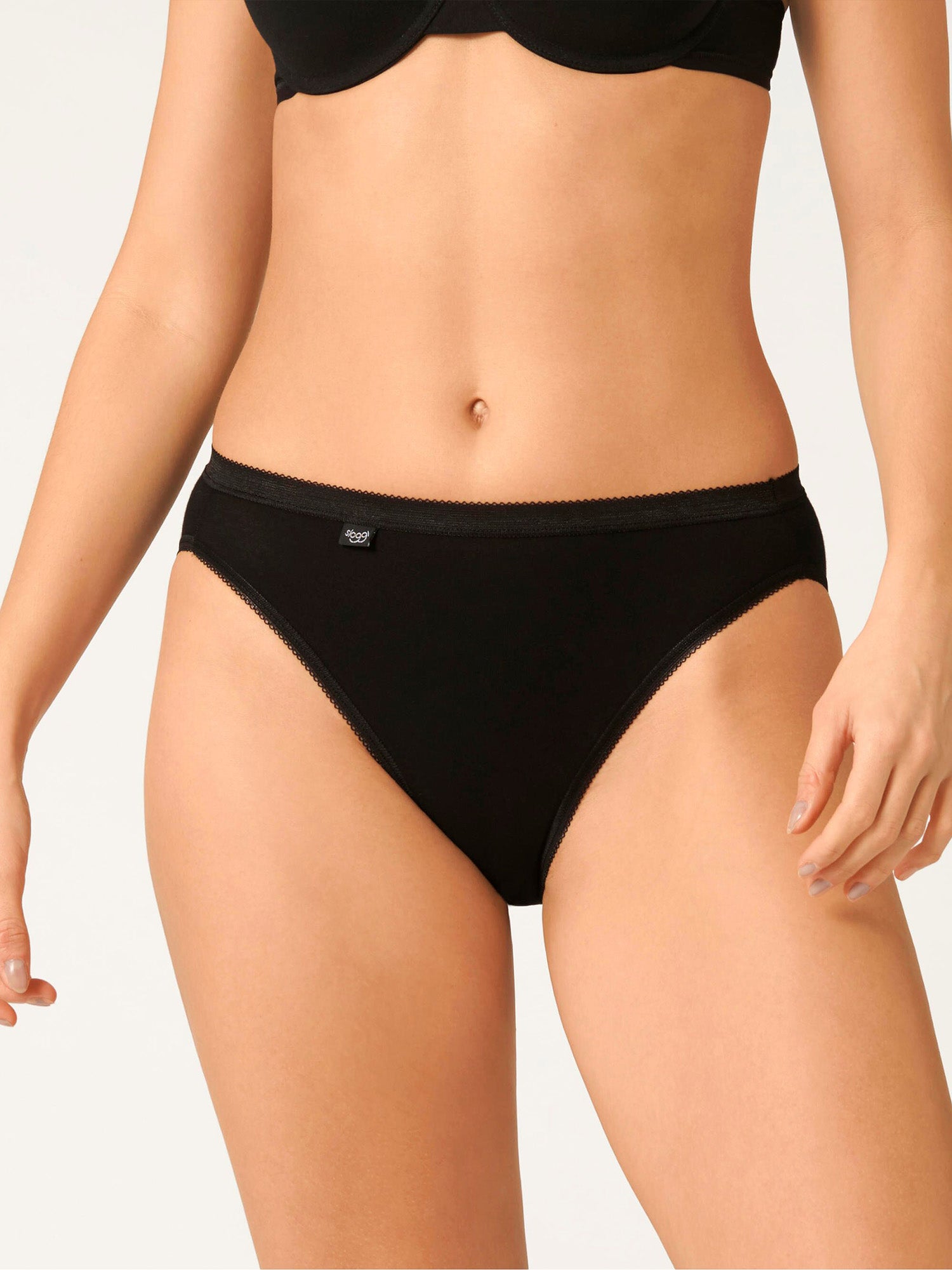 BLACK / 38