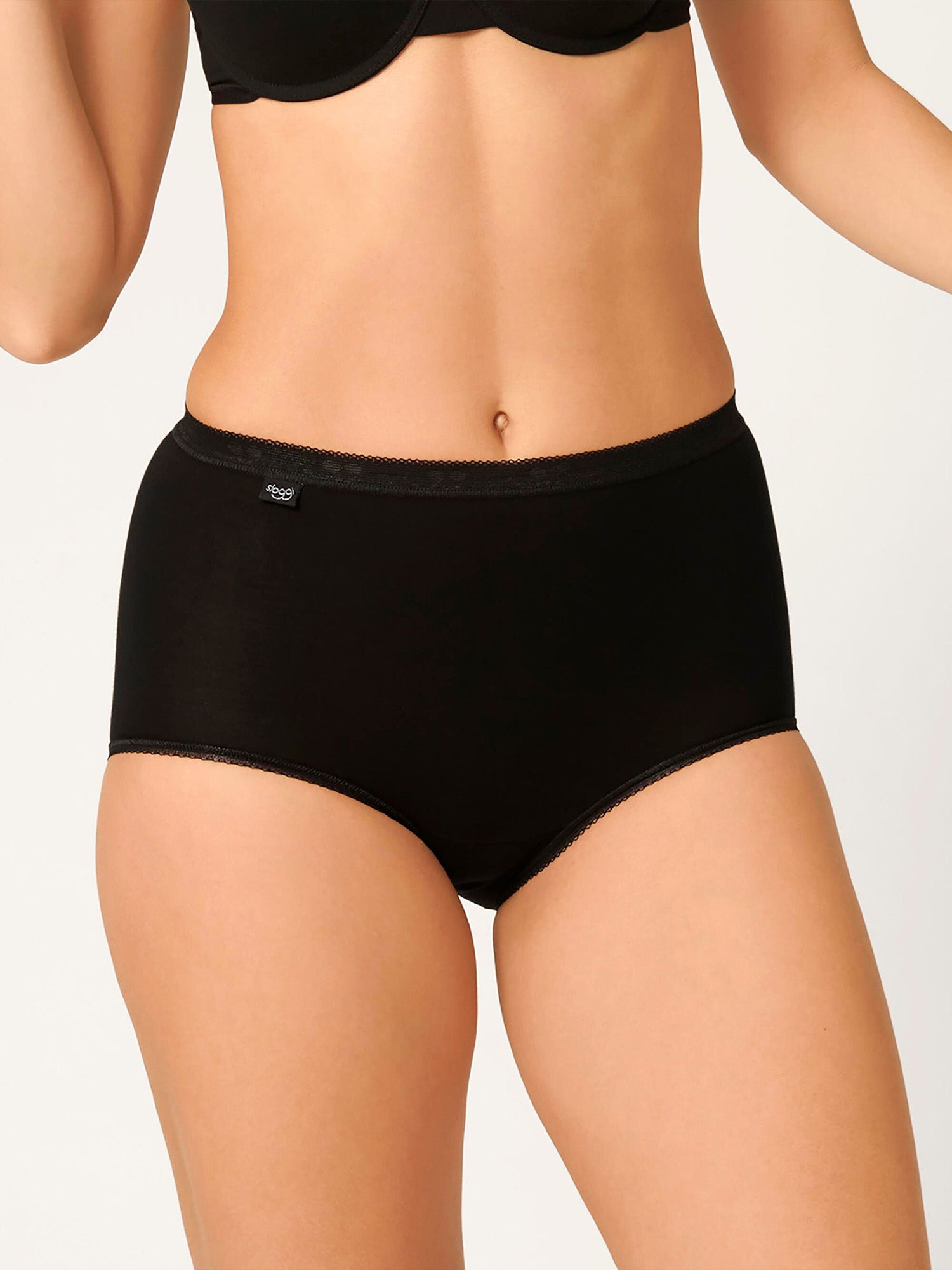 BLACK / 38