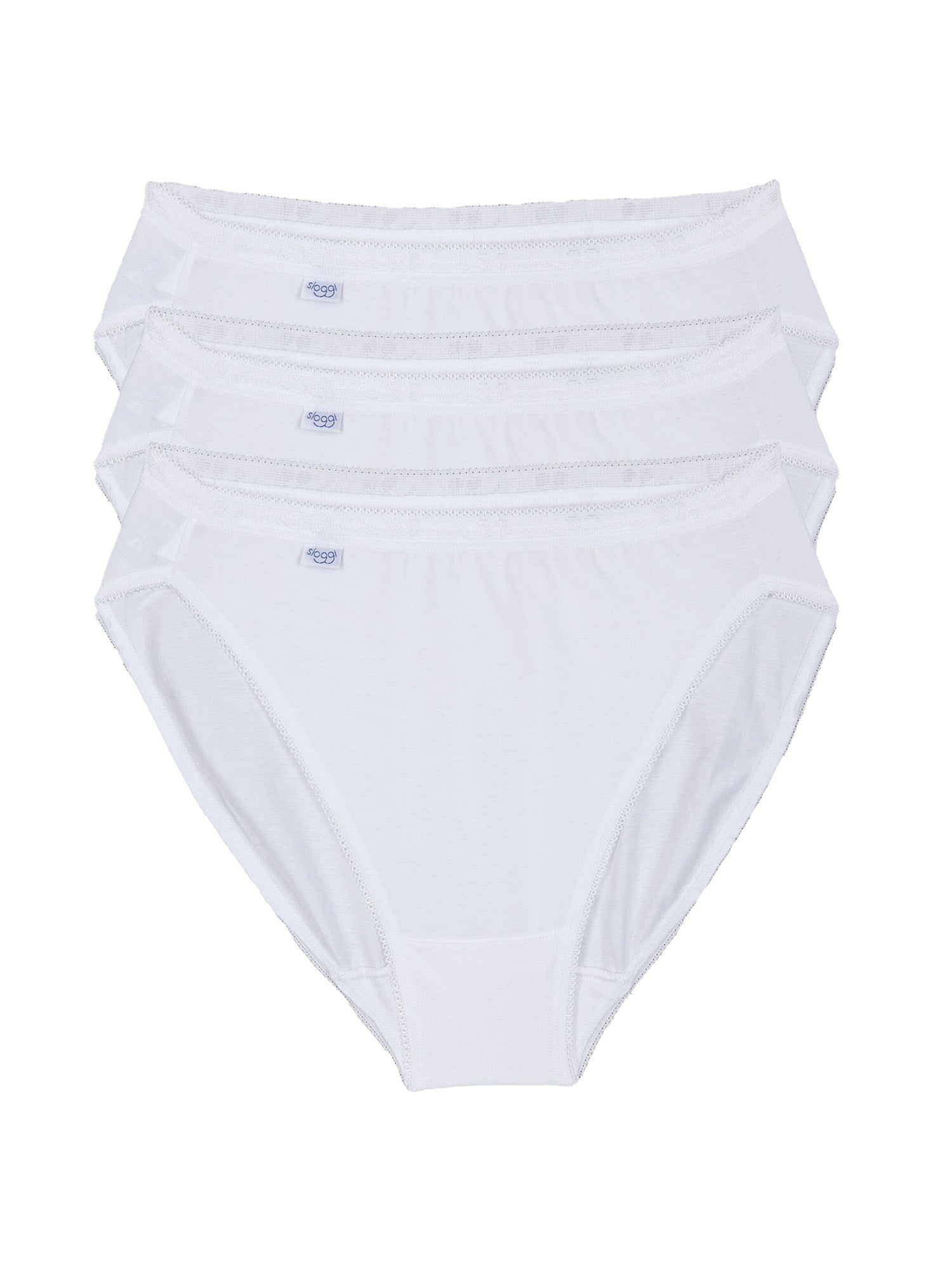WHITE / 38