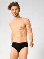 BLACK / 4