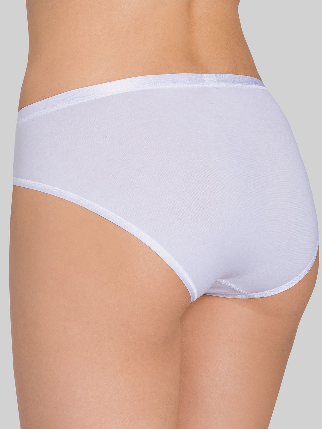 WHITE / 38