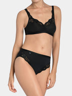 BLACK / 38
