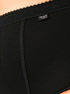 BLACK / 38