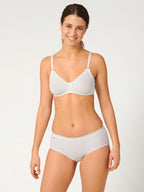 WHITE / 38