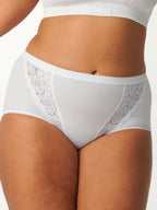 WHITE / 38