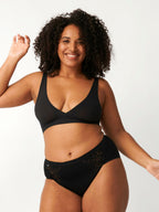 BLACK / 38