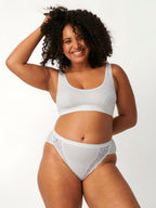 WHITE / 38