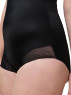 BLACK / 36