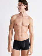 BLACK / 4