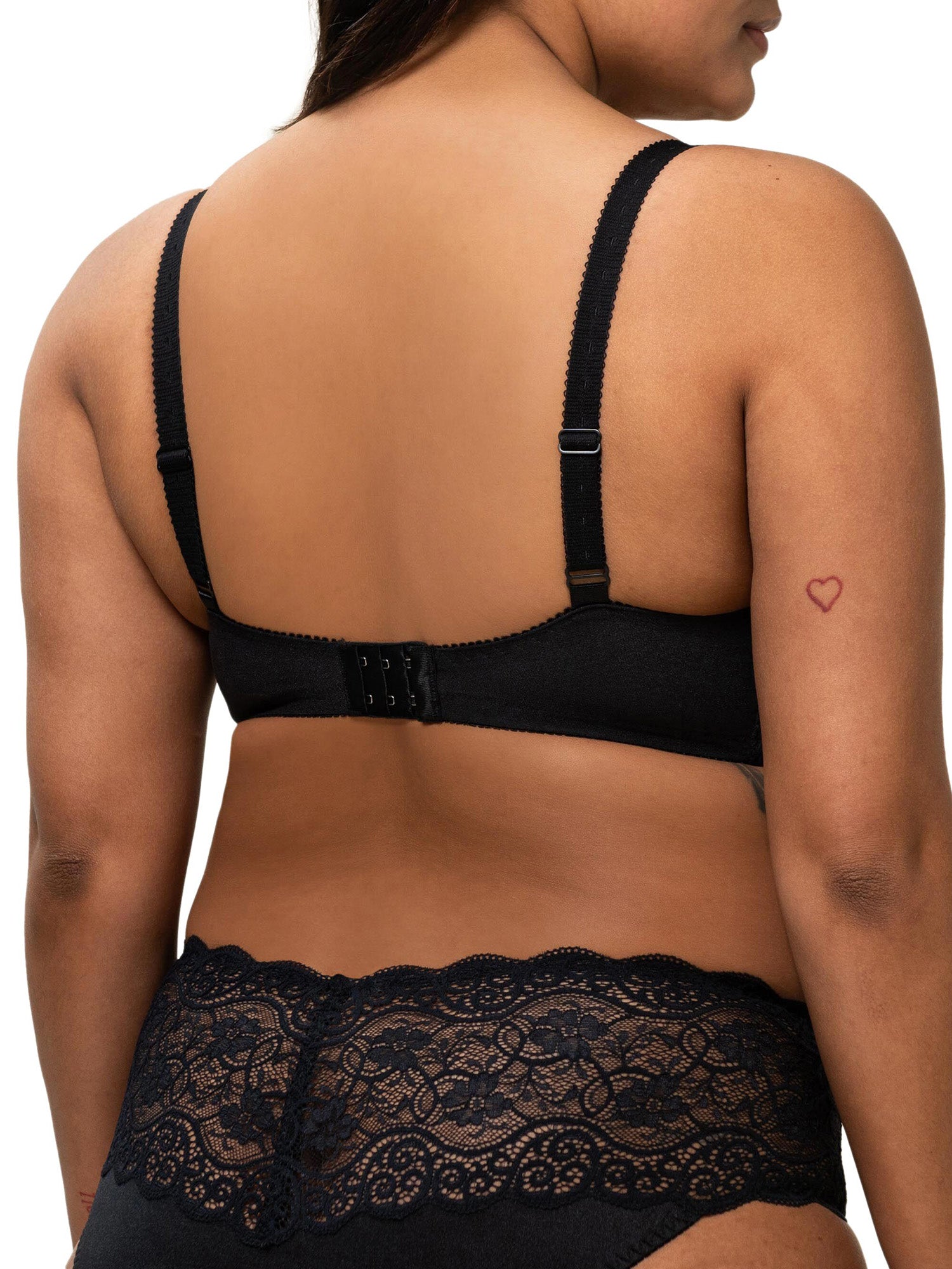 BLACK / 100B