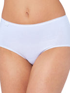 WHITE / 38
