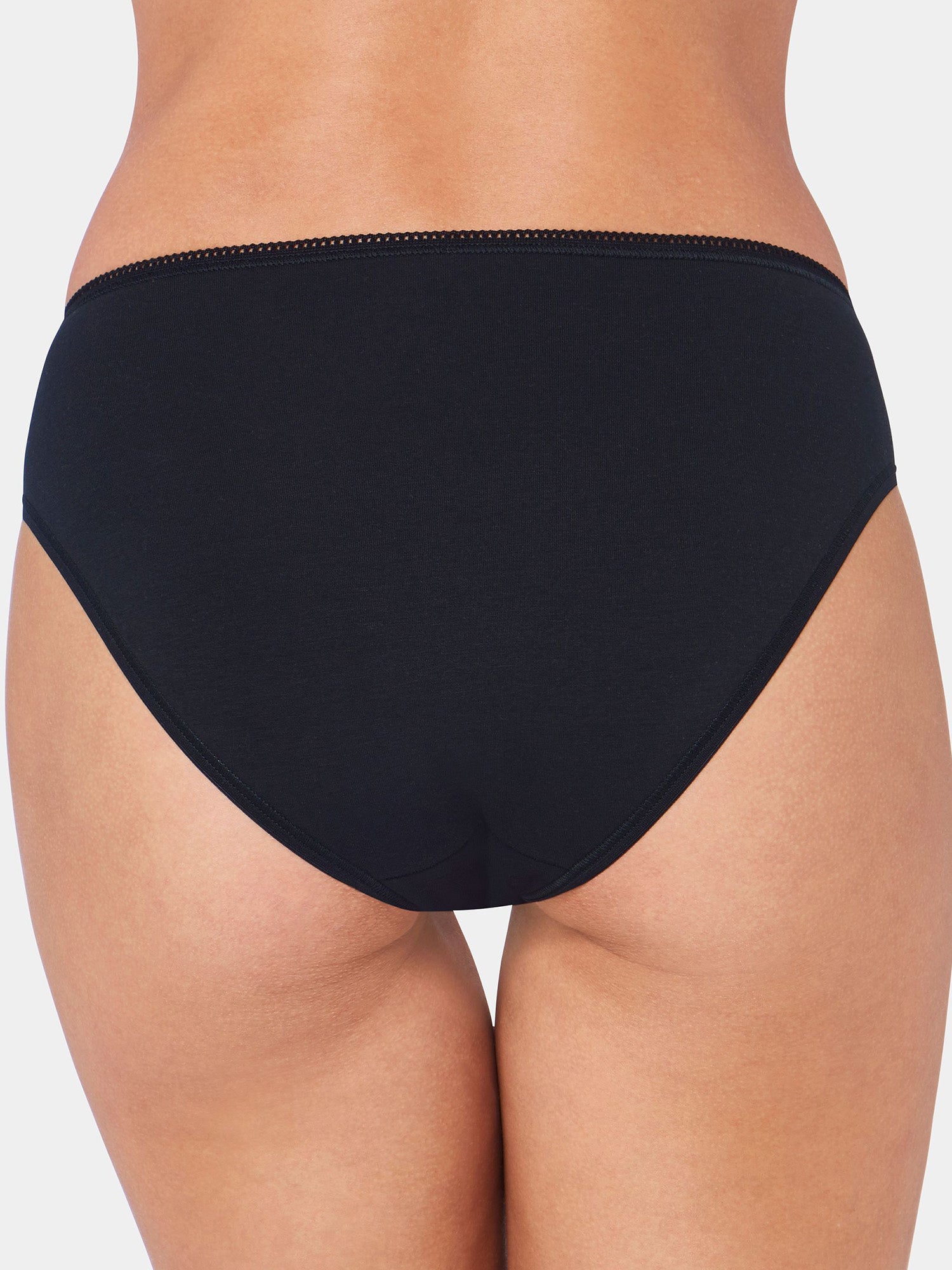 BLACK / 38