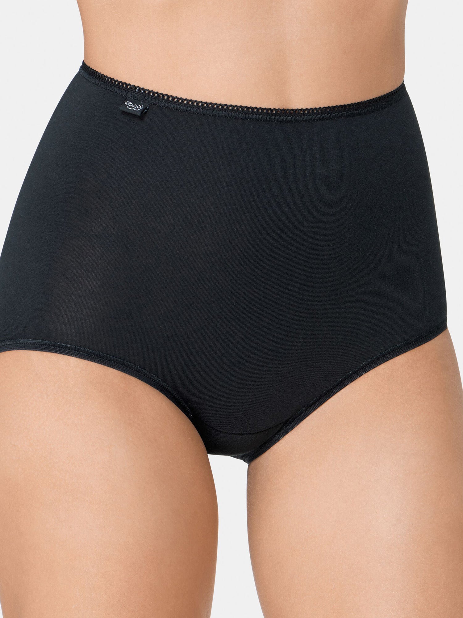 BLACK / 38