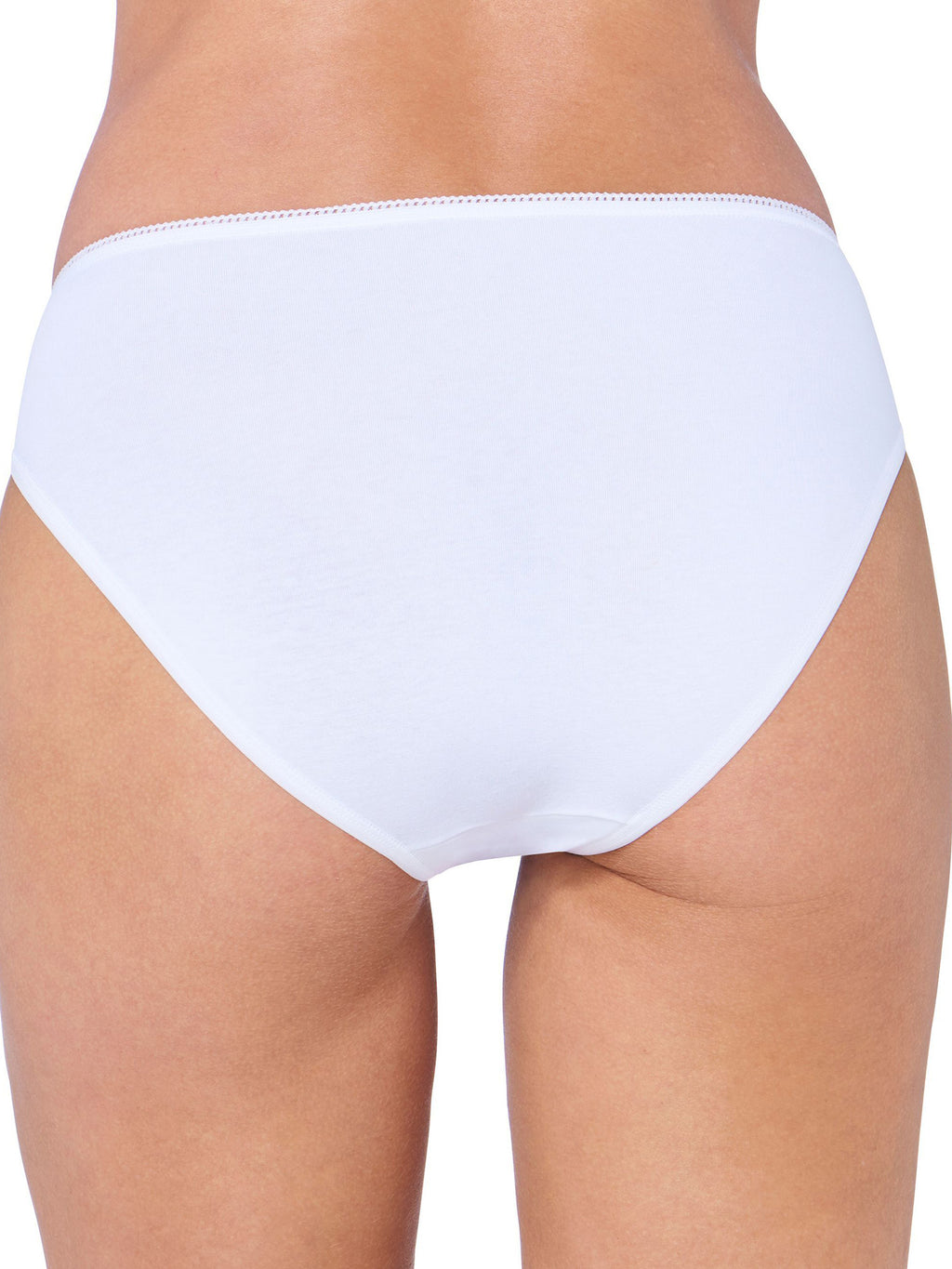 WHITE / 38
