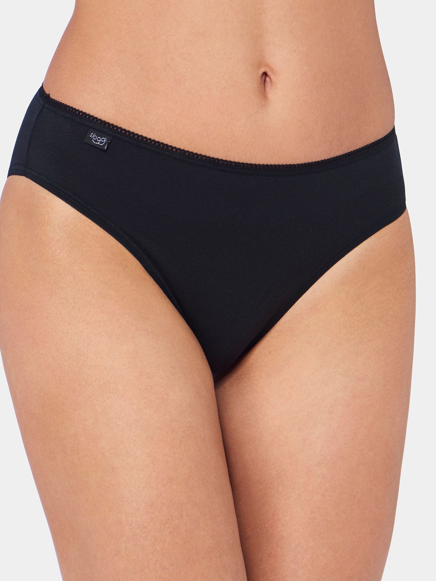 BLACK / 38