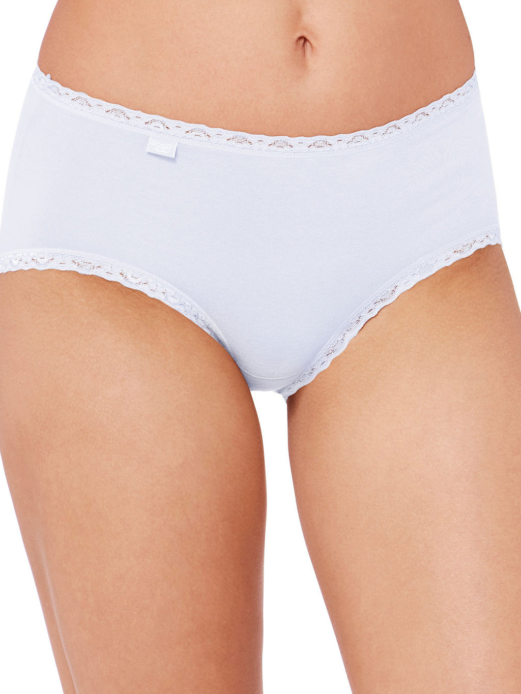 WHITE / 38