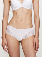 WHITE / 36