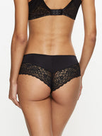 BLACK / 36