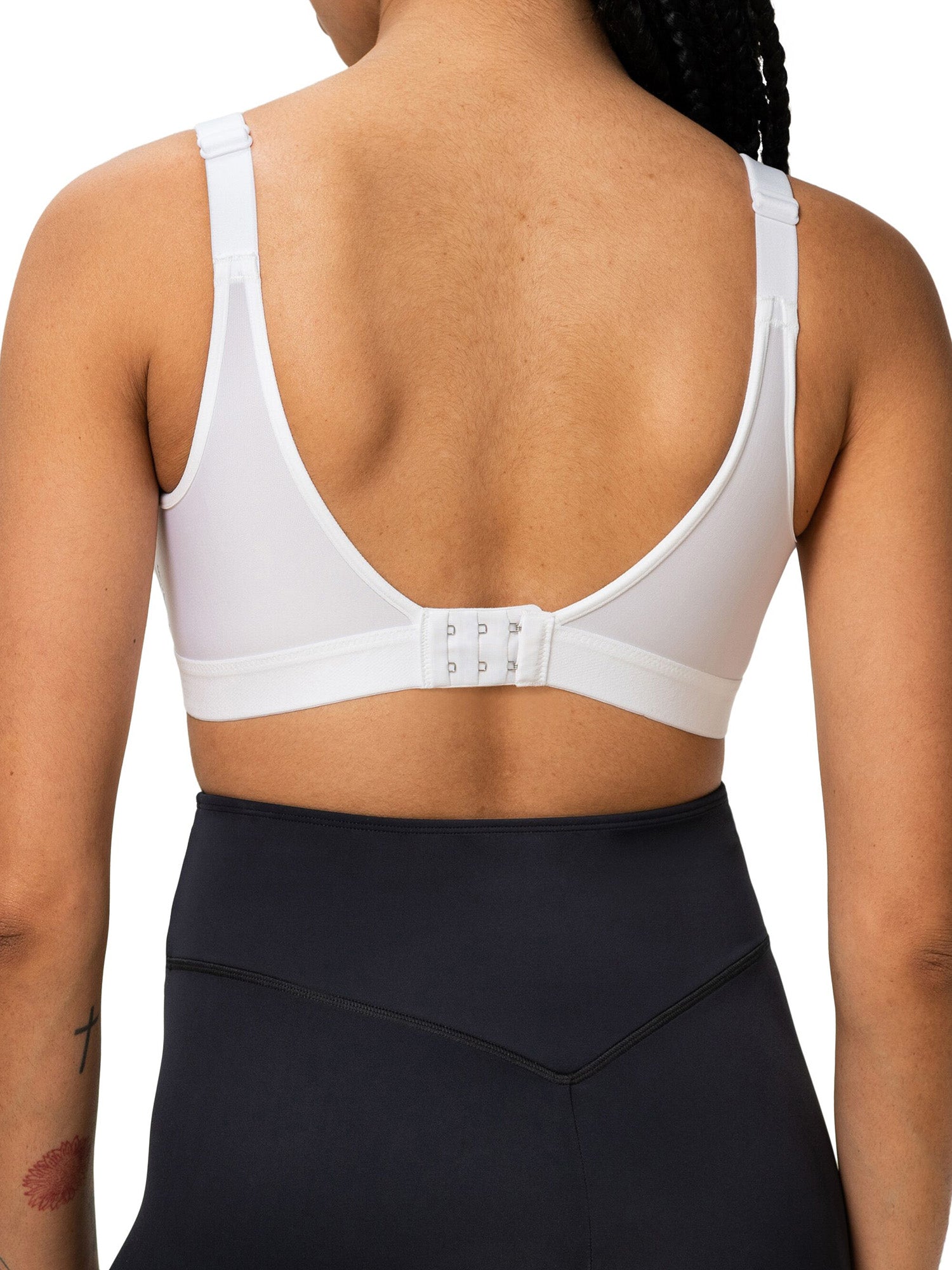 WHITE / 70C