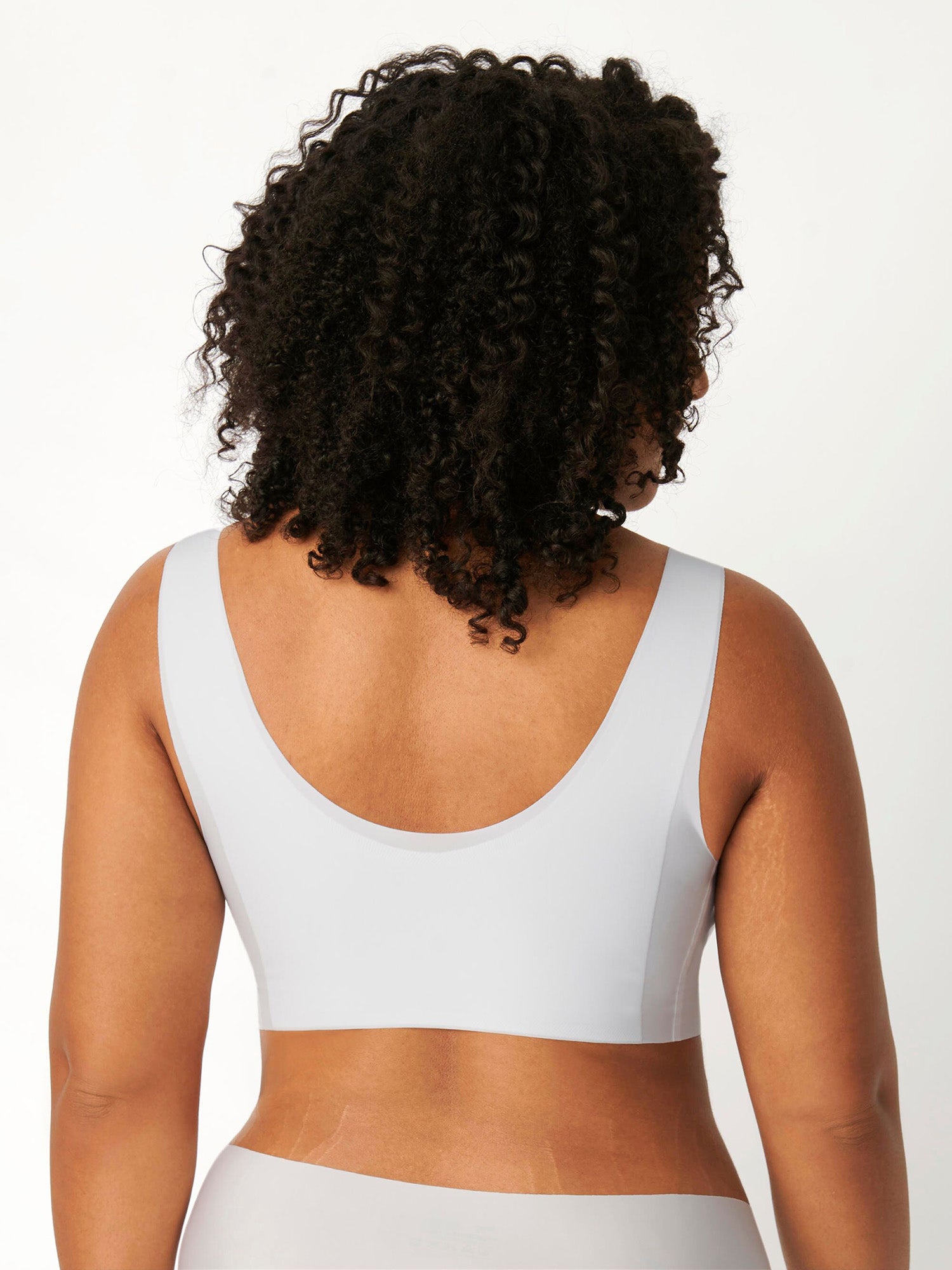 WHITE / L