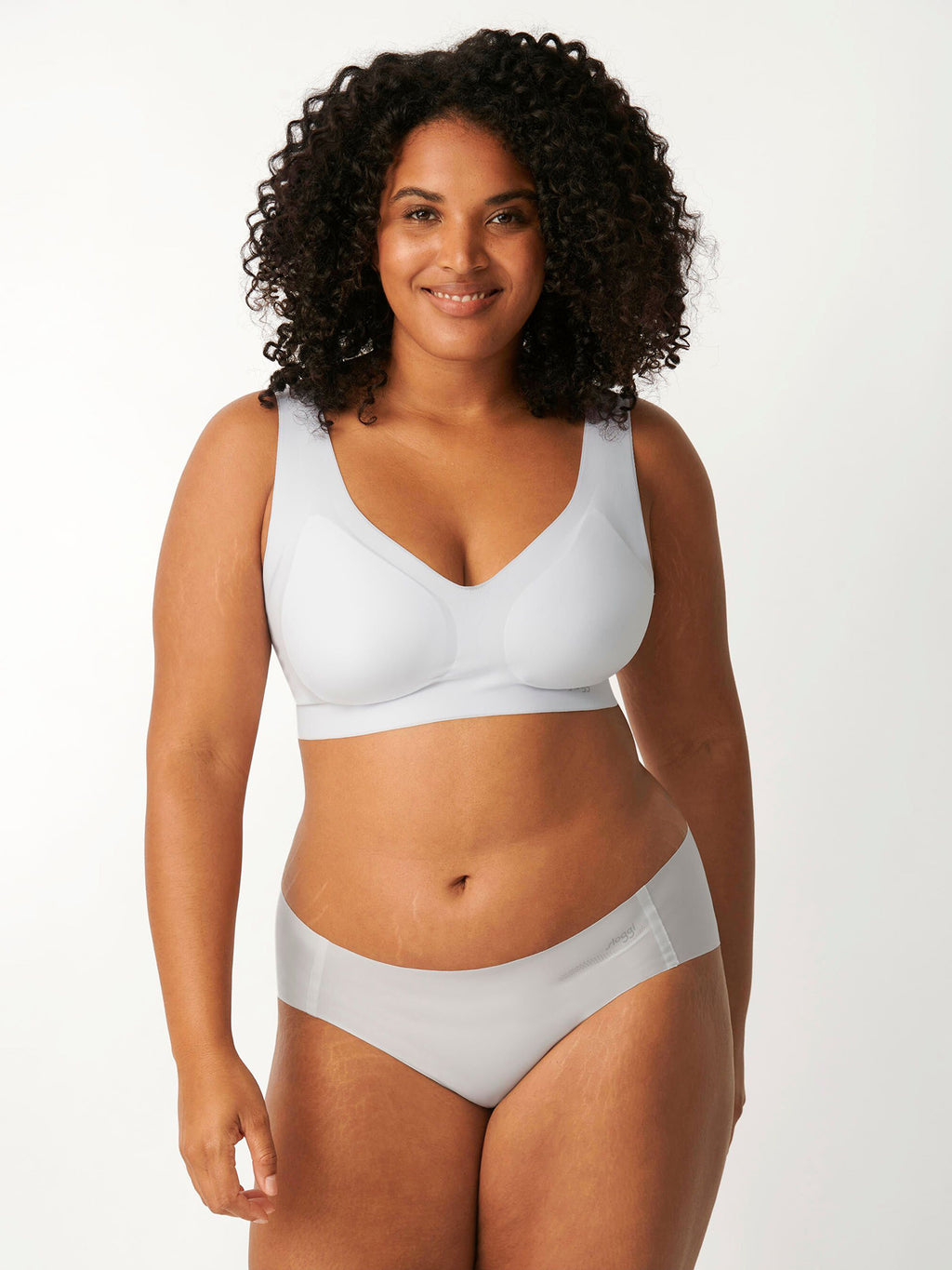 WHITE / L