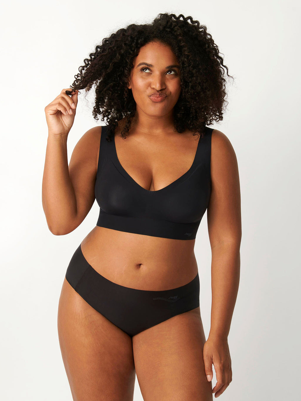 BLACK / L