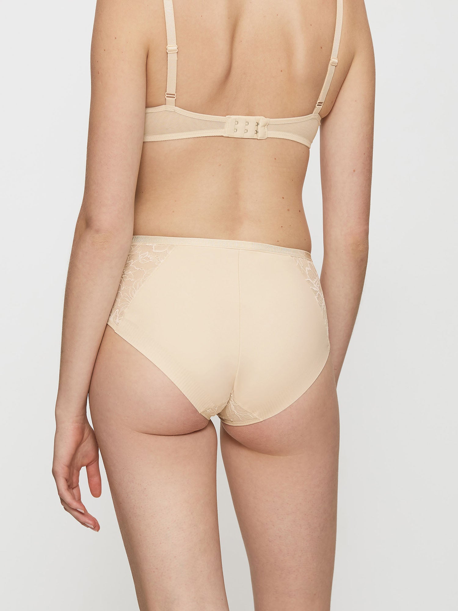 CREAMY DREAM / 36