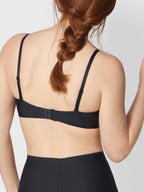 BLACK / 70A