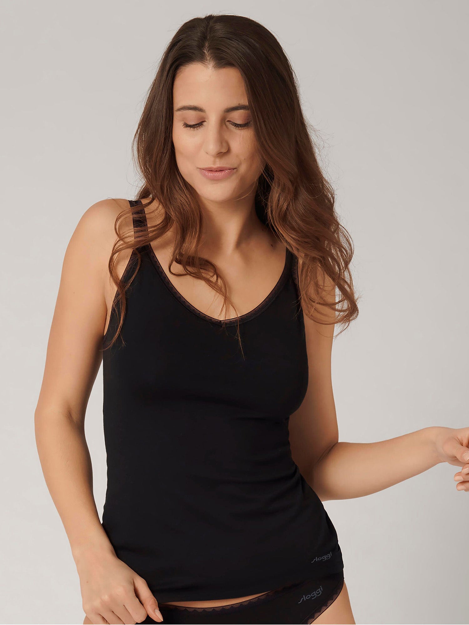 BLACK / L