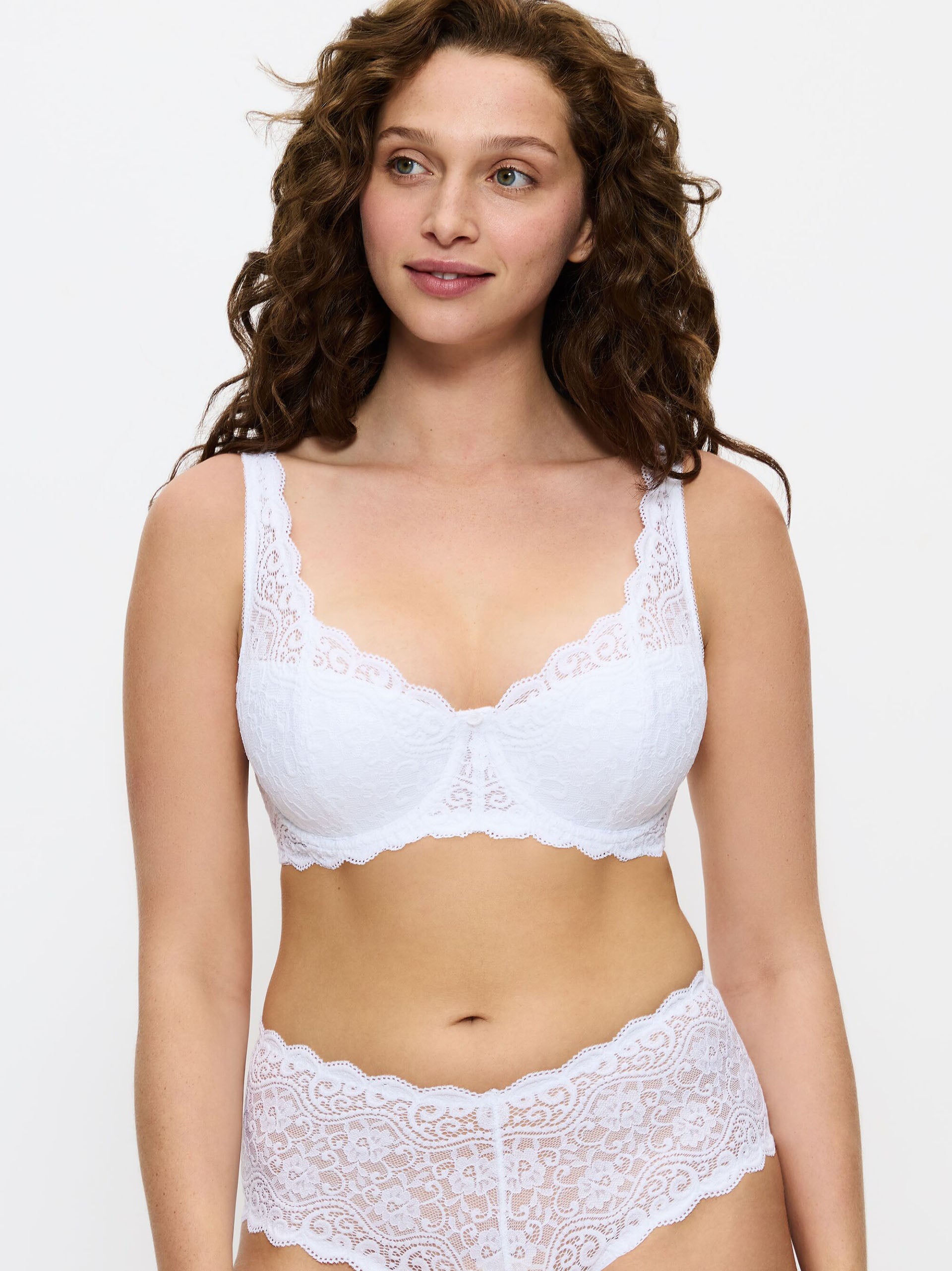 WHITE / 65 A