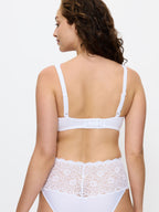 WHITE / 65 A