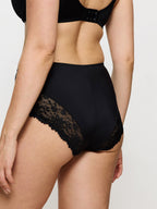 BLACK / 38